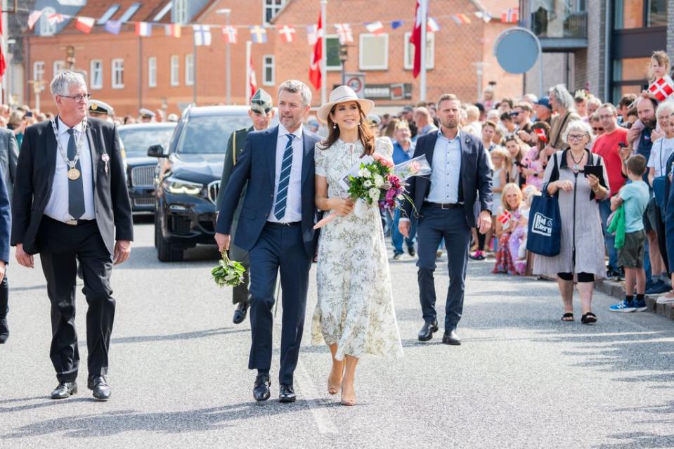 Los reyes Federico y Mary de Dinamarca llegan a Grasten, en su primer verano como soberanos, el 9 de julio de 2024