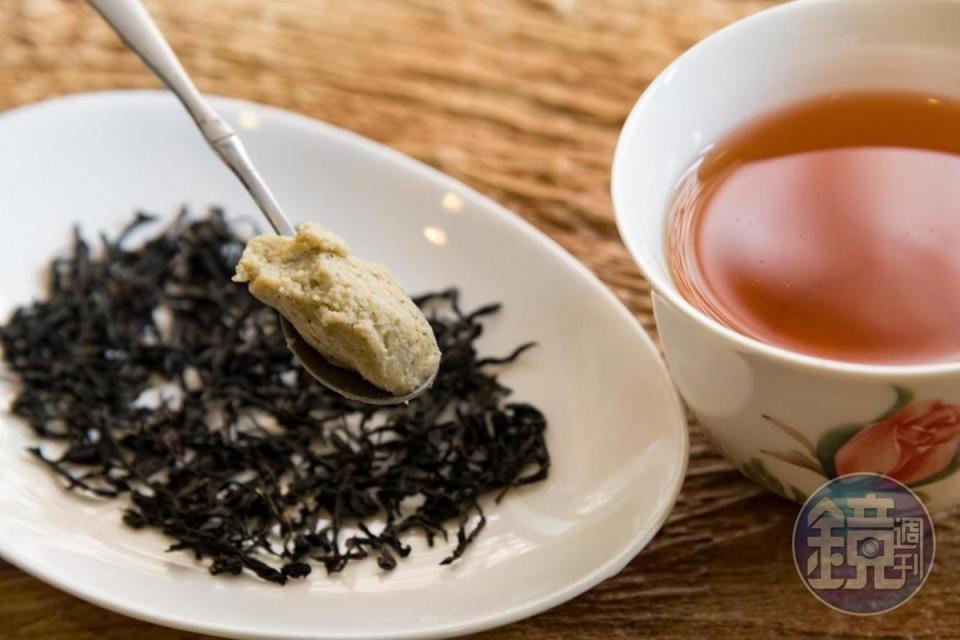 木柵農會生產的「韻紅」紅茶滋味醇厚，吳家麟運用作為麵包內餡。