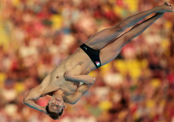 LONDON, ENGLAND - AUGUST 11: German Sanchez Sanchez of Mexico competes in the Men's 10m Platform Diving Semifinal on Day 15 of the London 2012 Olympic Games at the Aquatics Centre on August 11, 2012 in London, England. (Photo by Adam Pretty/Getty Images)