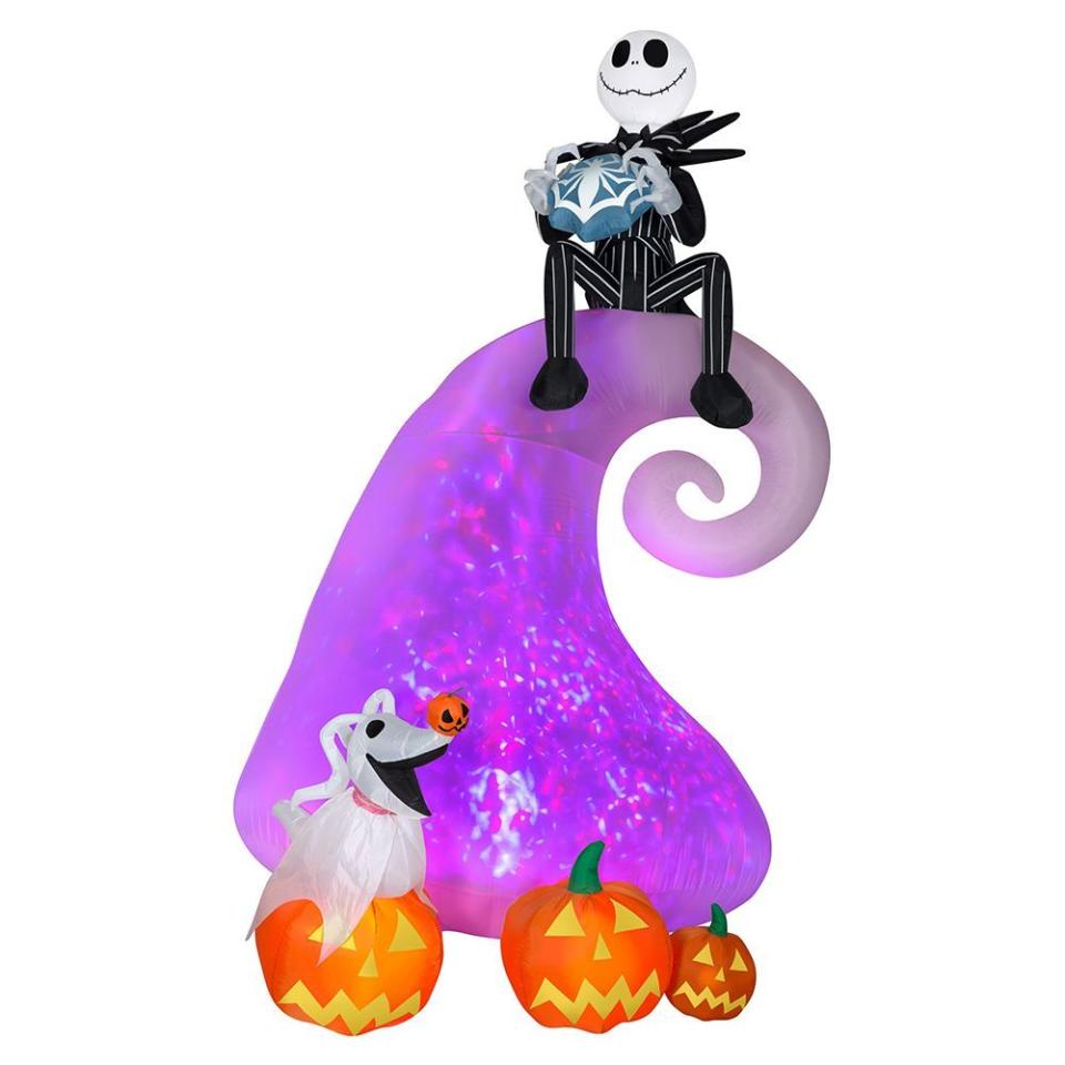 8) 9-Foot ‘The Nightmare Before Christmas’ Scene Inflatable