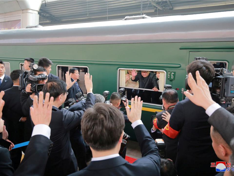 kim jong un train wave