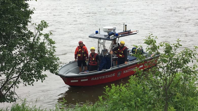 Body of man, 20, found in Rivière des Prairies in Pierrefonds