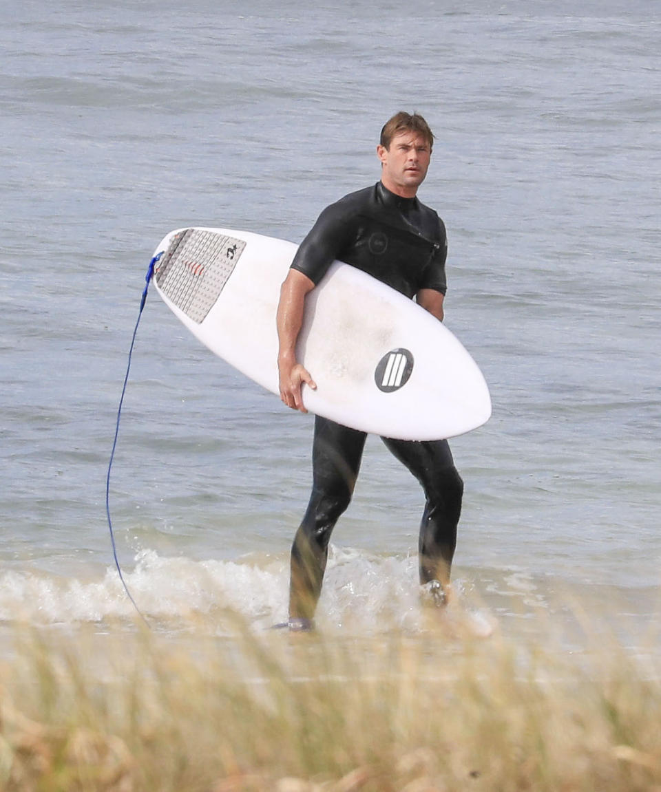 <p>Moments earlier, when Chris had his eyes on the surf. <br>Source: Media Mode </p>