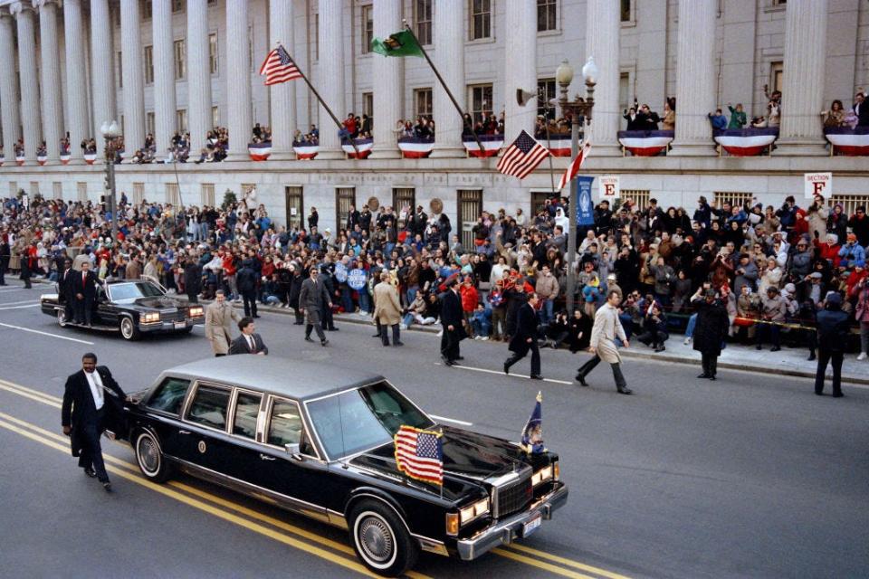 The presidential motorcade in 1989