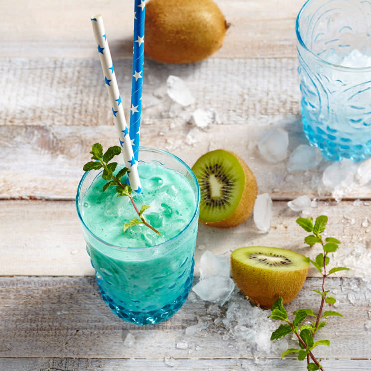 mocktail-kiwi-pina-curacao