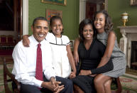 <p>Famed photographer Annie Leibovitz took this photo of Barack, Sasha, Michelle and Malia Obama in the Green Room of the White House in September 2009. </p>