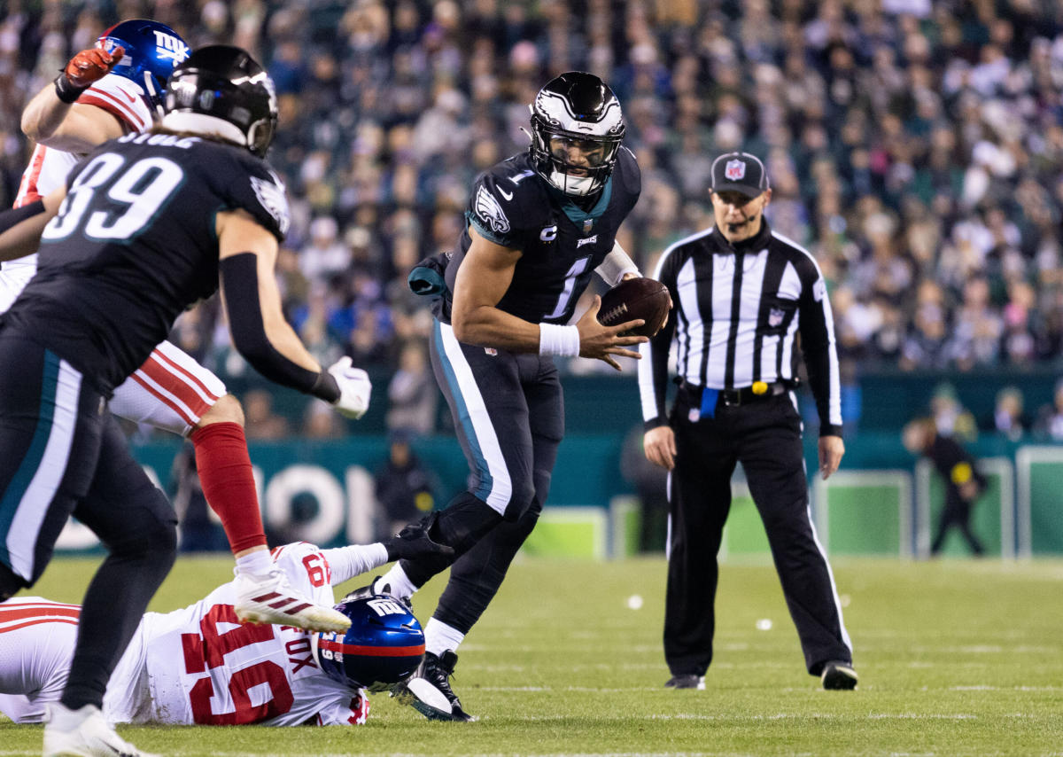 Handing out 10 awards from the Eagles-Browns preseason game