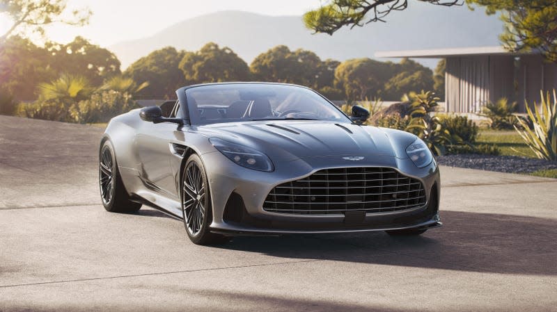 Aston Martin DB12 Volante