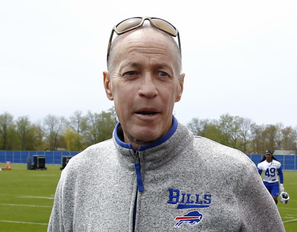 Jim Kelly continues to make progress in his recover from cancer. (AP Photo/Jeffrey T. Barnes, File)