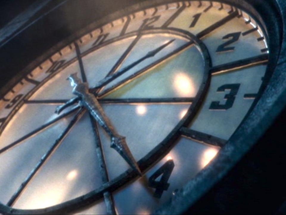 A clock's hands pointed to 1:21 in "The Amazing Spider-Man 2."