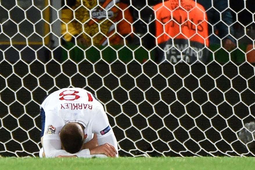 England analysis: Schoolboy errors lead to Nations League defeat, Matthijs de Ligt affected by transfer talk