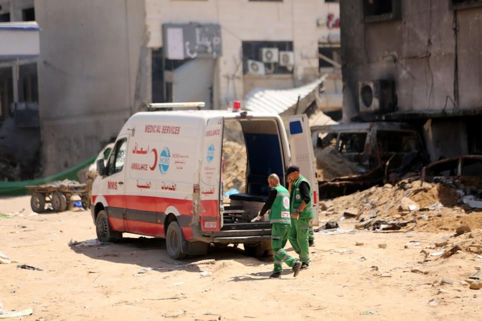 Gazan teams working at Gaza's Al-Shifa Hospital after Israeli troops withdrew from the area (Anadolu via Getty Images)