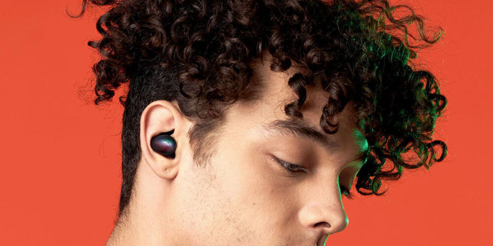 Made for people with active lifestyles, the Cresuer Touchwave Earbuds are dust-proof, rain-proof and sweat-proof. (Photo: HuffPost x StackCommerce)