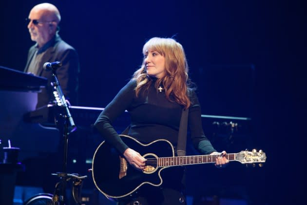 Patti Scialfa performs at AccorHotels Arena Popb Paris Bercy on July 11, 2016 in Paris, France - Credit:  David Wolff - Patrick/Redferns