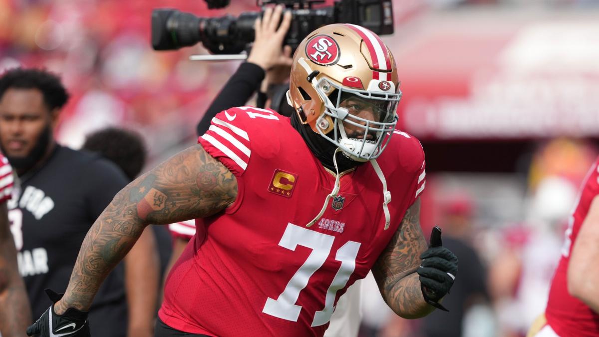 49ers' Trent Williams appears to throw punch on Giants defensive