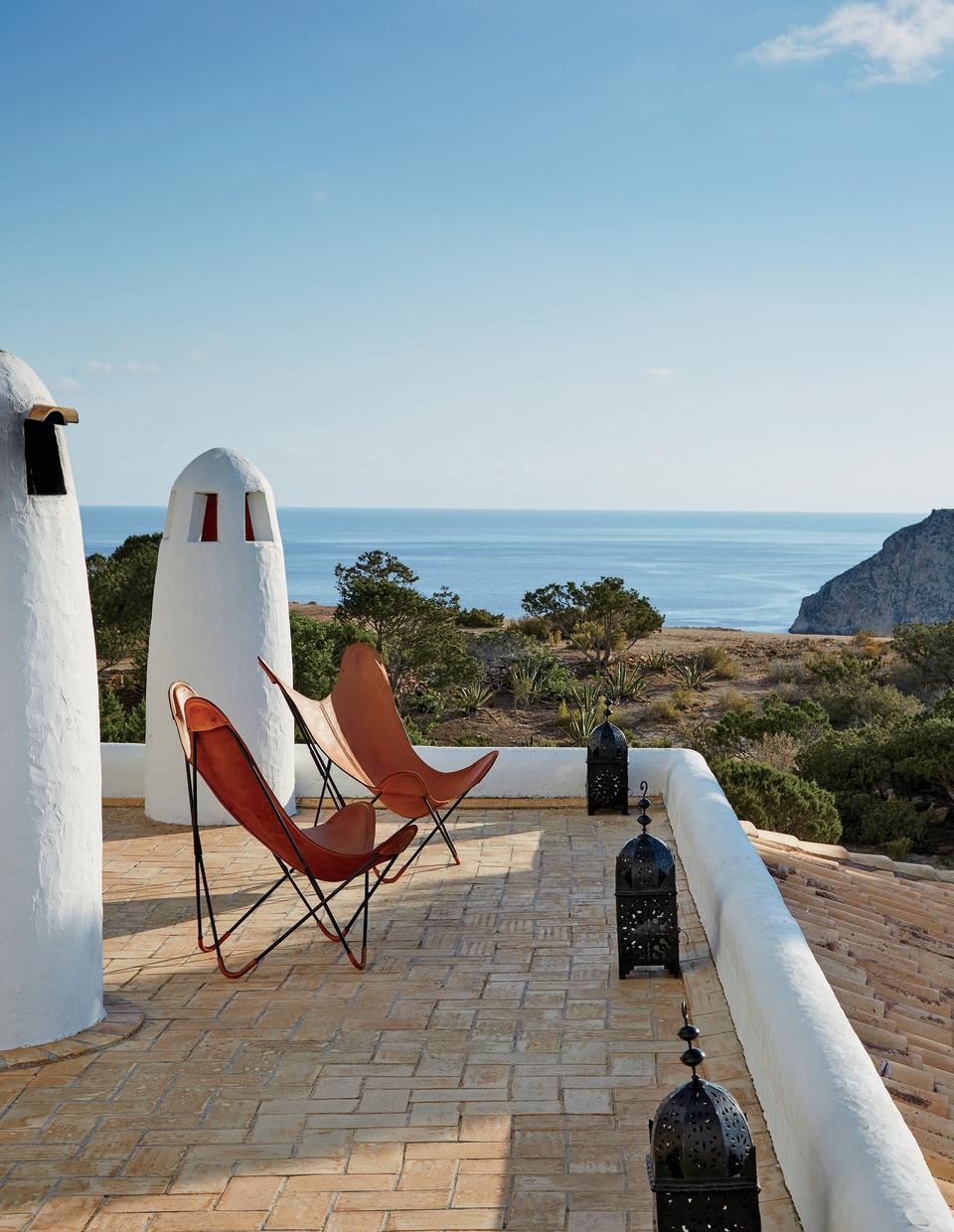 New York City–based architect and designer Daniel Romualdez relaxes at his Ibiza home when he’s not working on projects for his stylish client list, which includes Tory Burch and Aerin Lauder.