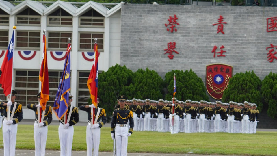 賴清德校閱三軍六校分列式。郭宏章攝