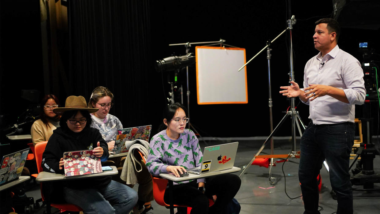  Syracuse University using Canon AMLOS for Cinematography Class 