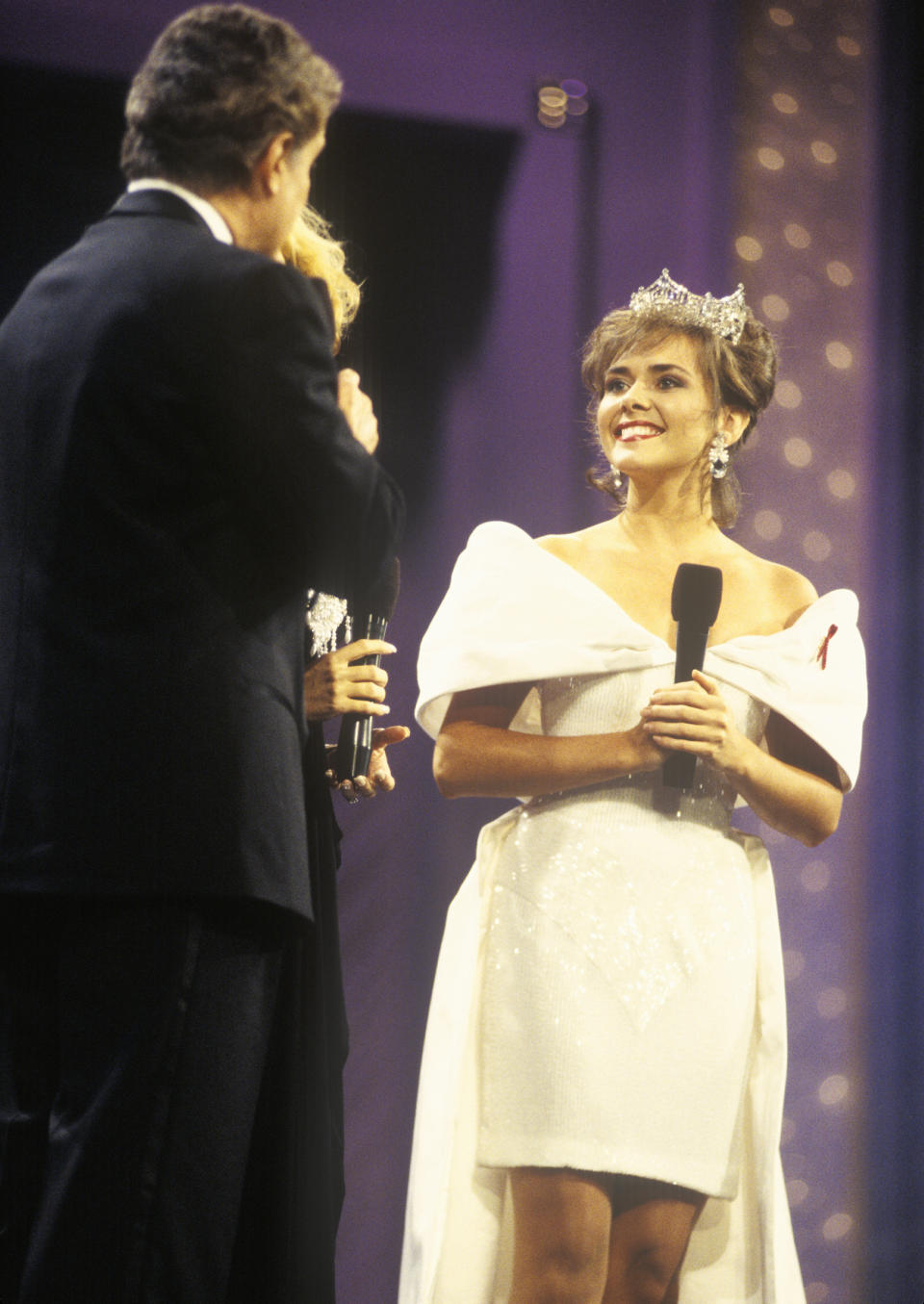 Leanza Cornett and Regis Philbin in 1994 Miss America Pageant (Joe Sohm / Universal Images Group via Getty Images)