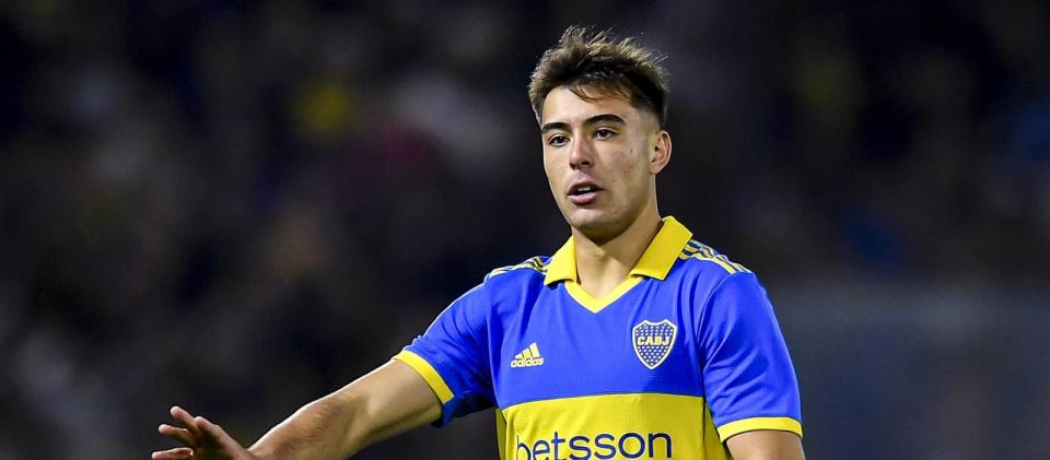 Boca Juniors wait for Manchester United to make move for Aaron Anselmino