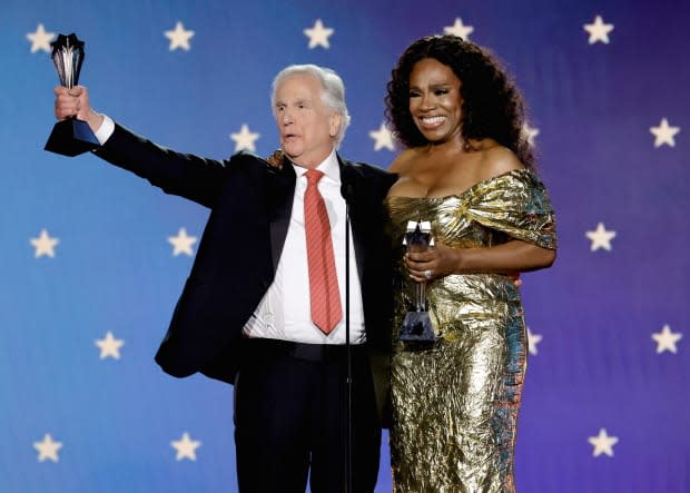 Henry Winkler accepts the Best Supporting Actor in a Comedy Series award for "Barry" and Sheryl Lee Ralph accepts the Best Supporting Actress in a Comedy Series award for "Abbott Elementary" onstage during the 28th Annual Critics Choice Awards at Fairmont Century Plaza on Jan. 15, 2023, in Los Angeles.<p><a href="https://www.gettyimages.com/detail/1456661712" rel="nofollow noopener" target="_blank" data-ylk="slk:Kevin Winter/Getty Images;elm:context_link;itc:0;sec:content-canvas" class="link ">Kevin Winter/Getty Images</a></p>