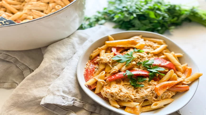 Jerk slow cooker chicken pasta