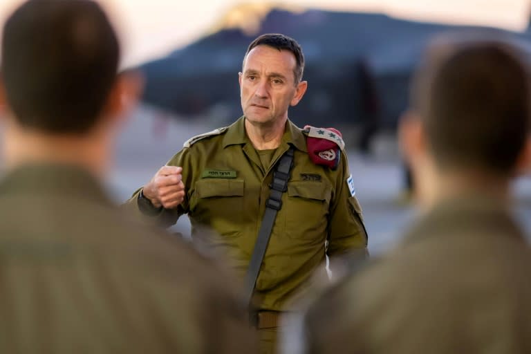 Israeli army chief Herzi Halevi warned earlier this week that Iran's missile attack at the weekend would be met with a response (-)