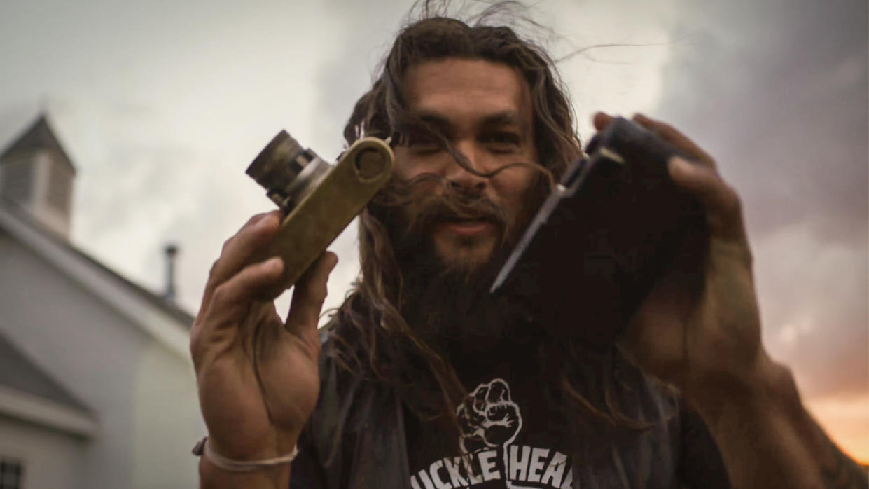  Jason Momoa's Leica M10 Monochrom is up for auction. 