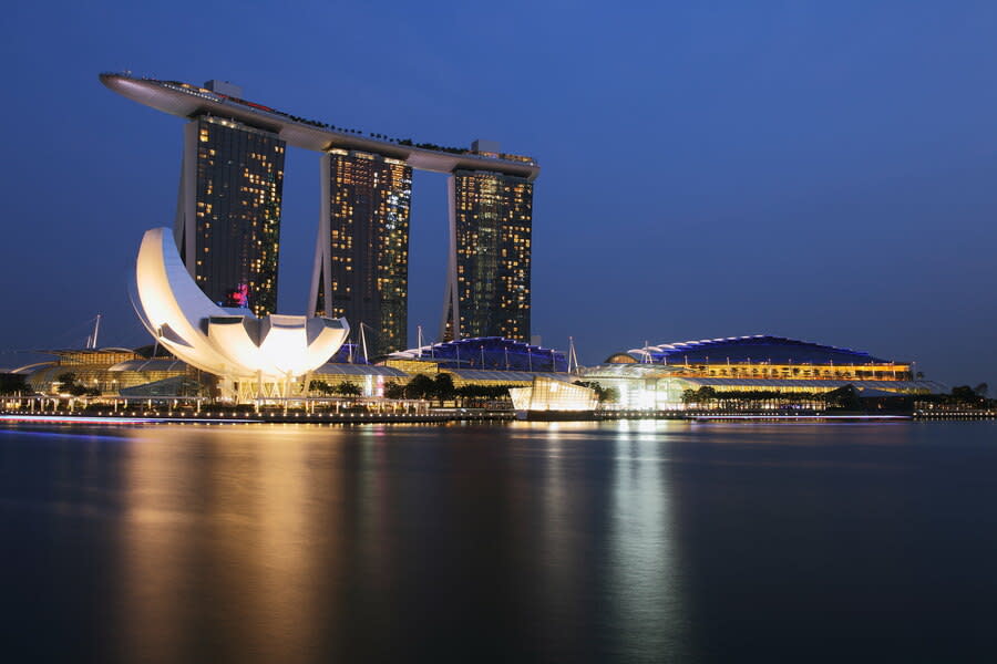 新加坡等國家目前仍急需外國觀光客前往觀光。(Photo by LeonardKong on Flickr used under Creative Commons license) 