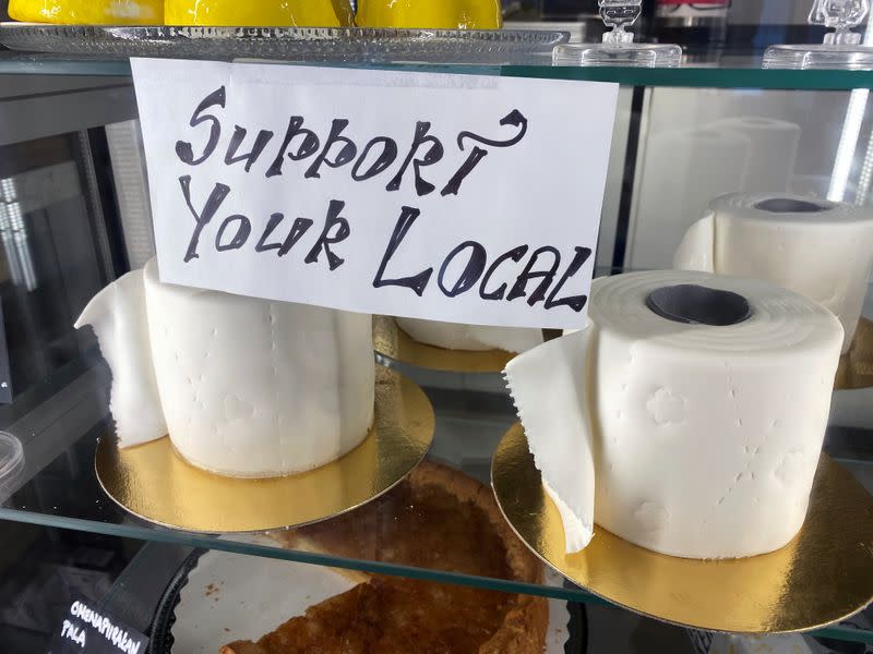 "Toilet paper cakes" made by a bakery in Helsinki