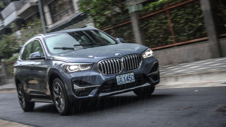 給不了全部的 BMW X1，強敵當前還是有勝算