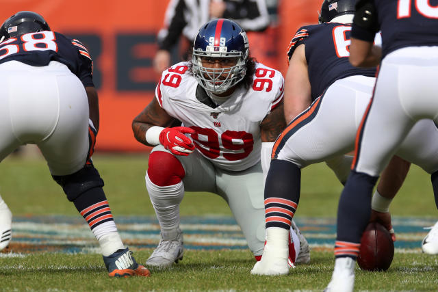 Leonard Williams of the New York Giants looks on in the first half News  Photo - Getty Images