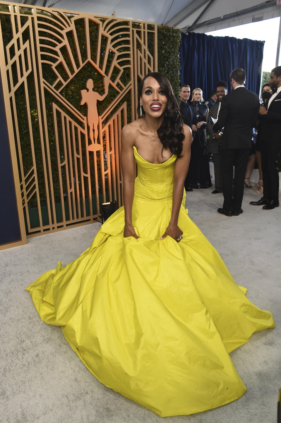 Kerry Washington arrives at the 28th annual Screen Actors Guild Awards at the Barker Hangar on Sunday, Feb. 27, 2022, in Santa Monica, Calif. (Photo by Jordan Strauss/Invision/AP)