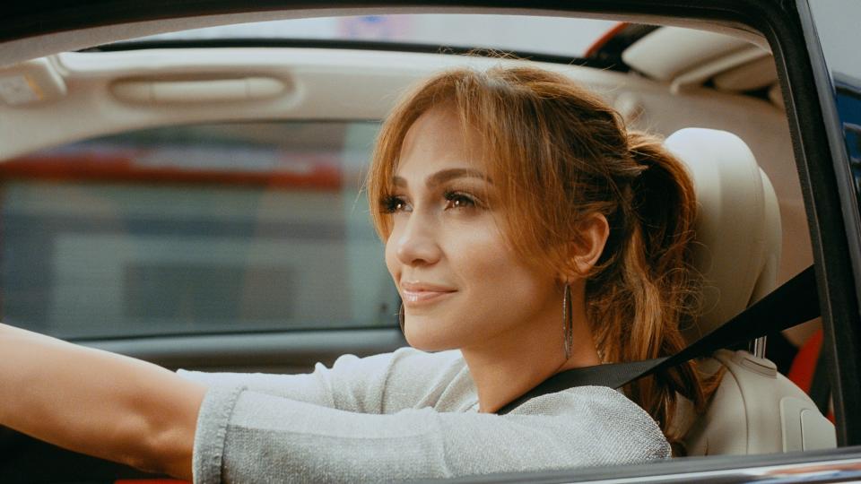 J-Lo in the new Fiat 500 commercial