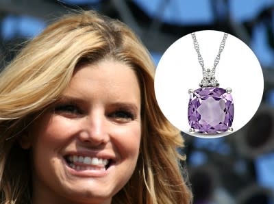 Jessica Simpson Needs a New Jewelry Box!