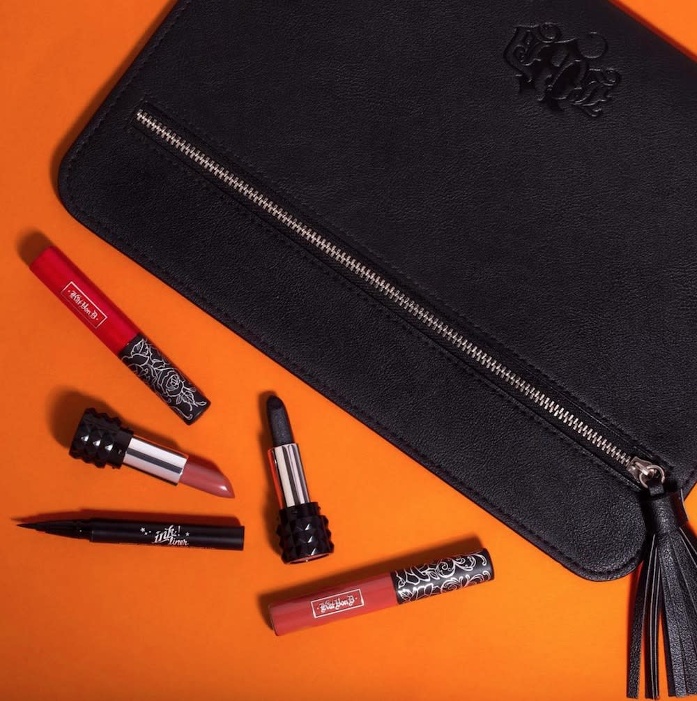 You don’t have to wait until Friday to snag this Kat Von D Beauty deal packed with all sorts of free goodies