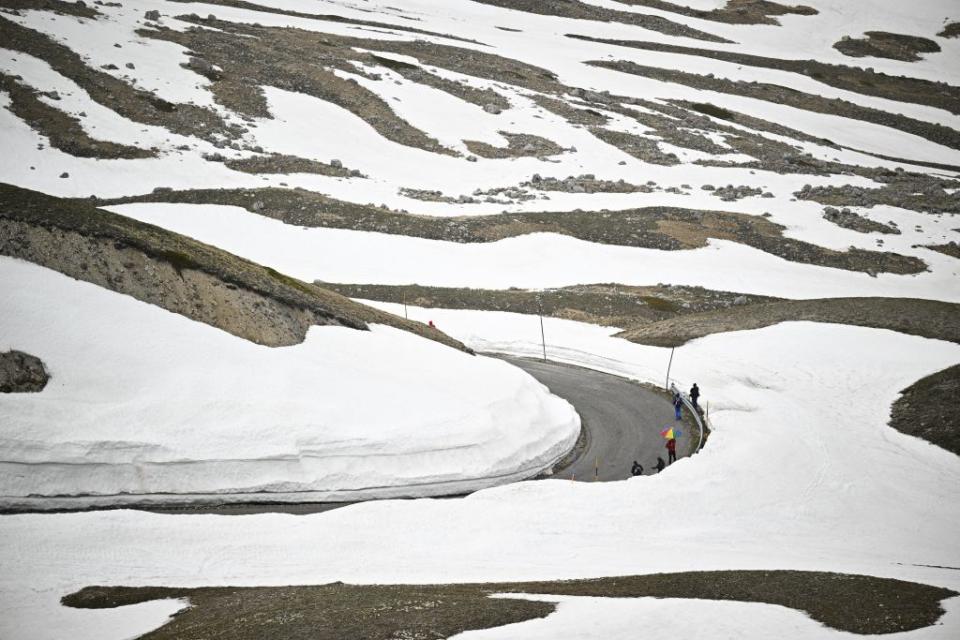 The snow at the Gran Sasso stage finish