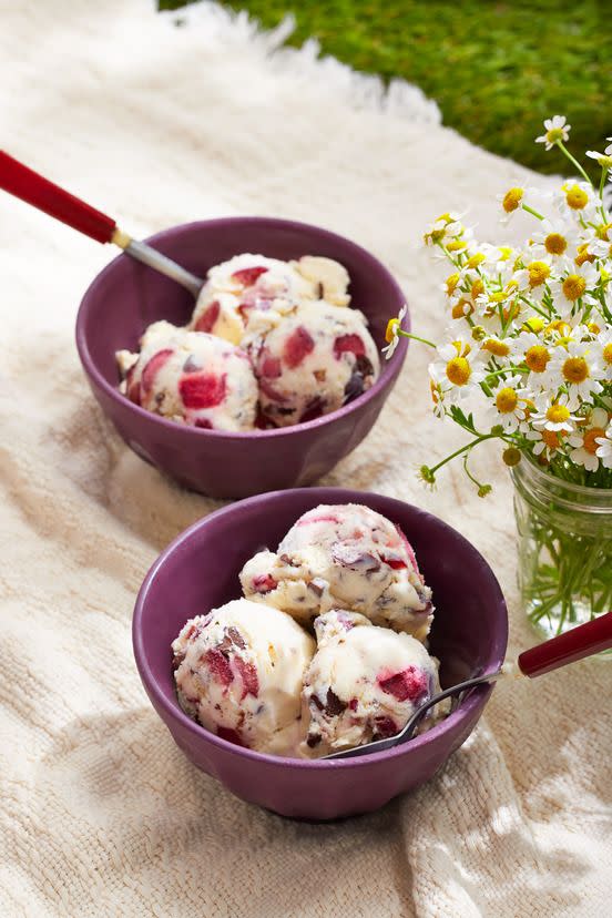 brandied cherry and chocolate chunk ice cream