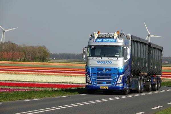 Volvo Trucks orders and deliveries rise in Q3 despite supply constraints -  FreightWaves