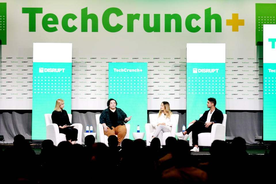 Rebecca Szkutak, senior writer at TechCrunch+; Amanda DoAmaral, co-founder and CEO, Fiveable; Sara Du, co-founder and CEO, Alloy Automation; and Arman Hezarkhani, founder & CEO, Parthean speak onstage during TechCrunch Disrupt 2022.