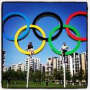 Me and Kyla finally got our chance to sit on the Olympic rings in the village!! <a href="https://twitter.com/mckaylamaroney" rel="nofollow noopener" target="_blank" data-ylk="slk:@McKaylaMaroney;elm:context_link;itc:0;sec:content-canvas" class="link ">@McKaylaMaroney</a>