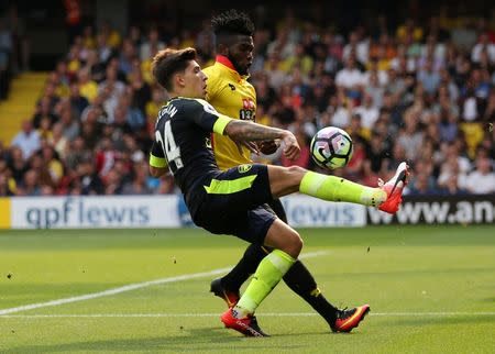 Football Soccer Britain - Watford v Arsenal - Premier League - Vicarage Road - 27/8/16 Arsenal's Hector Bellerin in action with Watford's Isaac Success Action Images via Reuters / Andrew Boyers Livepic