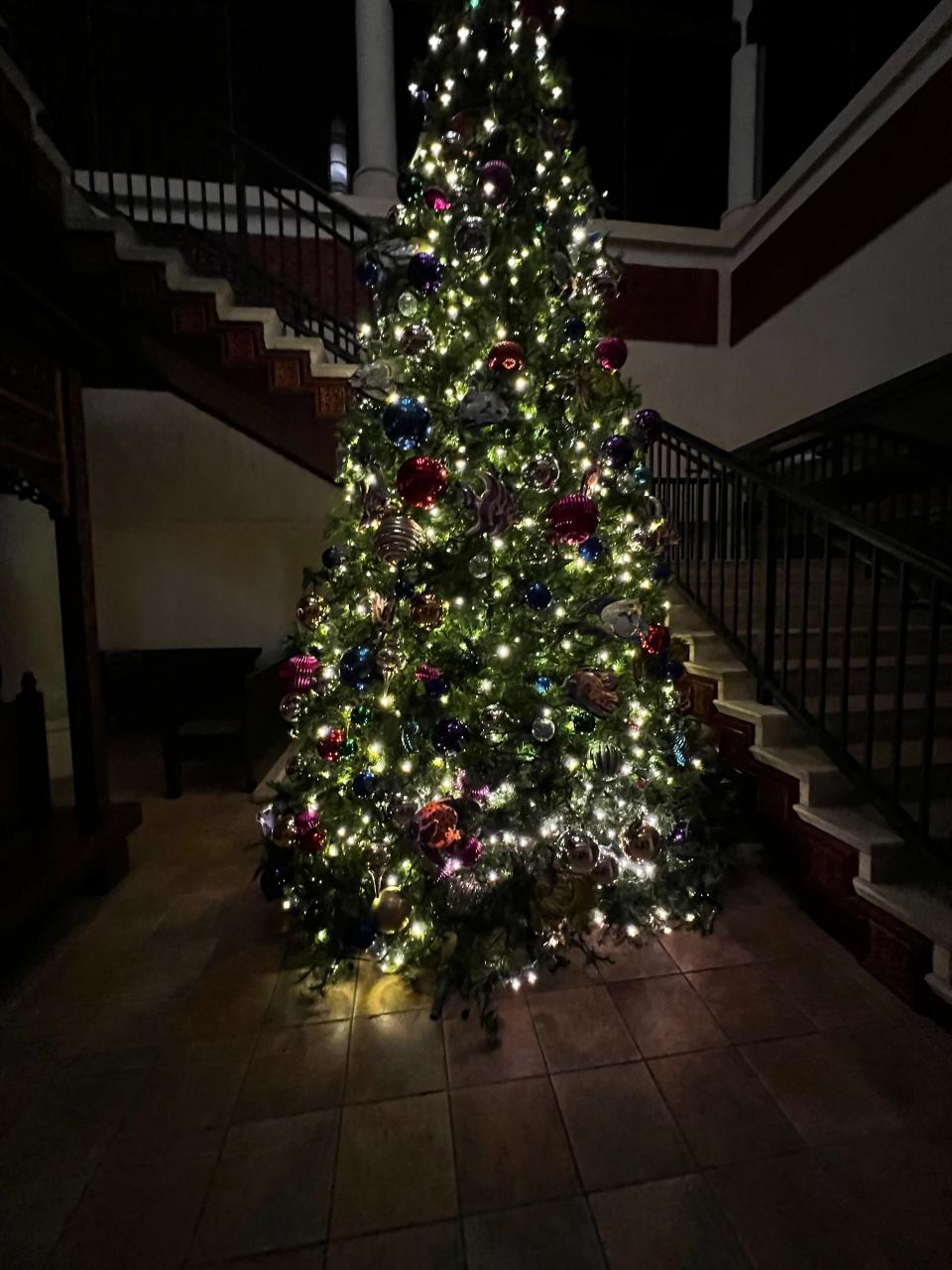 christmas tree at universal orlando resort hotel