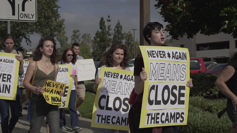 A "Never Again Action" protest in Los Angeles on Wednesday. (Photo:  Eddie Sanchez / Never Again Action)