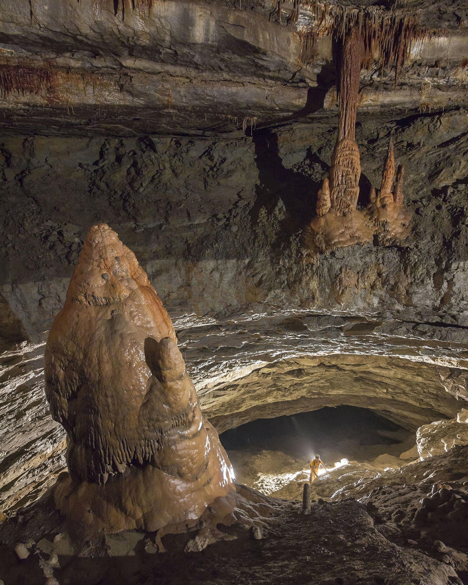 <p>Pillar of Fire – Tumbling Rock Cave Preserve, Alabama, USA. (Photo: Ryan Maurer / NSS / Caters News) </p>