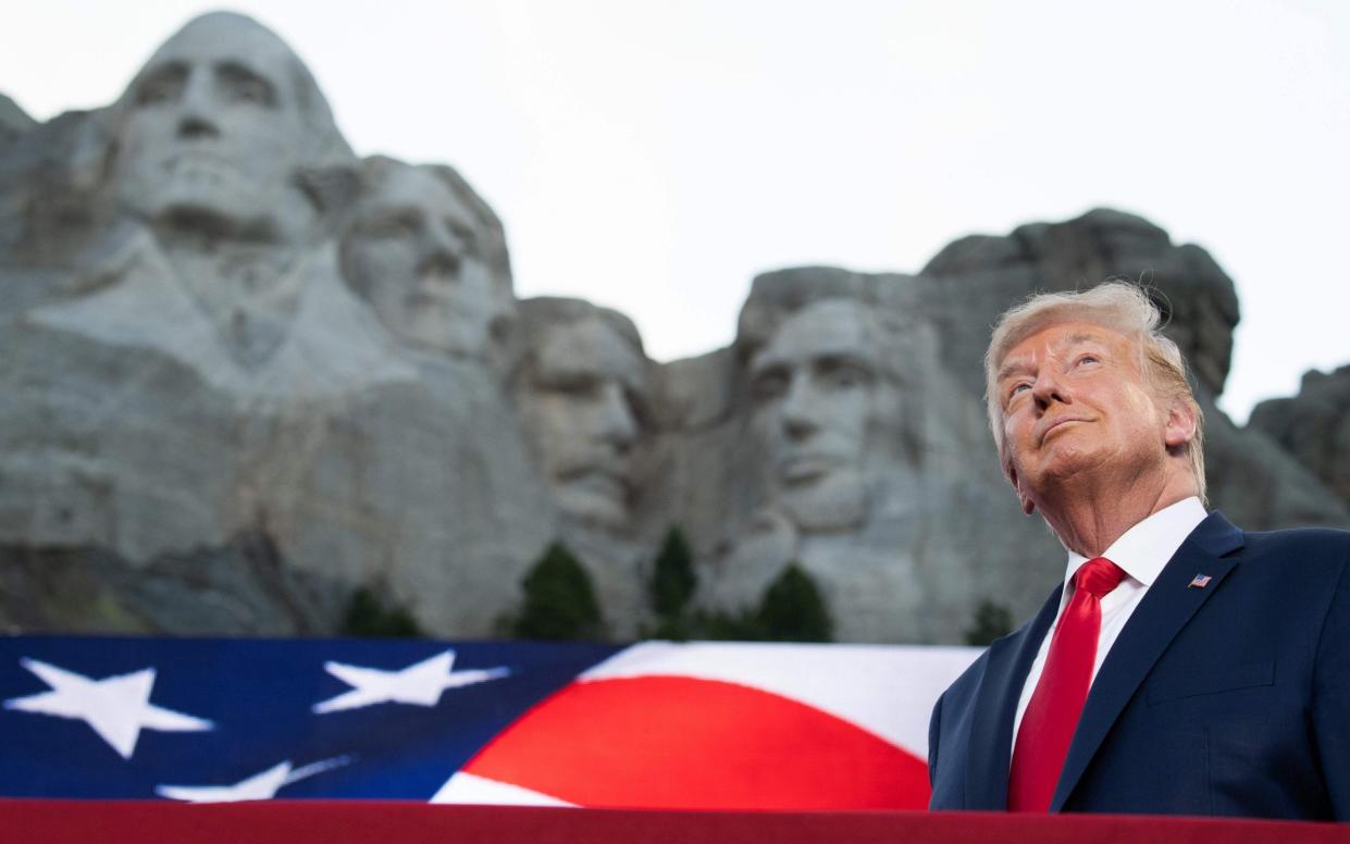 US President Donald Trump arrives for the Independence Day events at Mount Rushmore National Memorial in Keystone, South Dakota - SAUL LOEB /AFP
