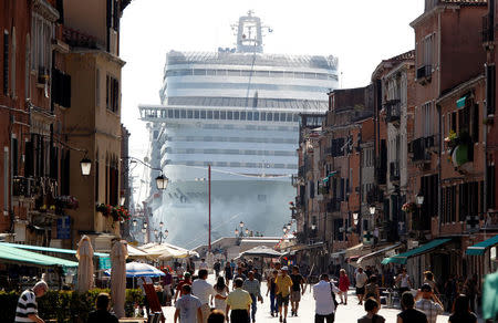 FILE PHOTO: The MSC Divina cruise ship is seen in Venice lagoon, Italy June 16, 2012. REUTERS/Stefano Rellandini/File Photo