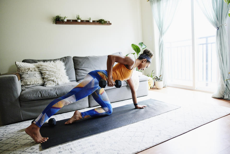 Experts weigh in on the process of habit formation at the beginning of a new year. (Photo: Getty Images)