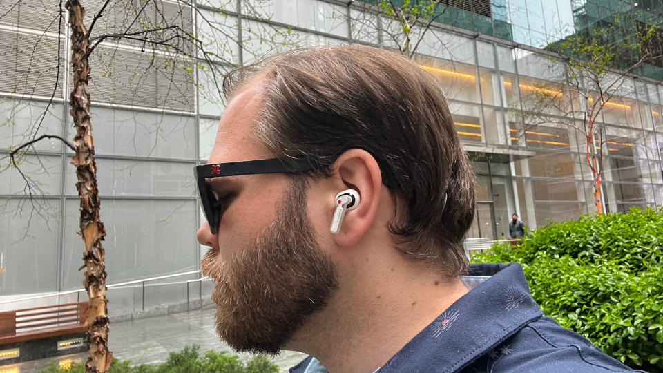 Nothing Ear (a) in ear outside