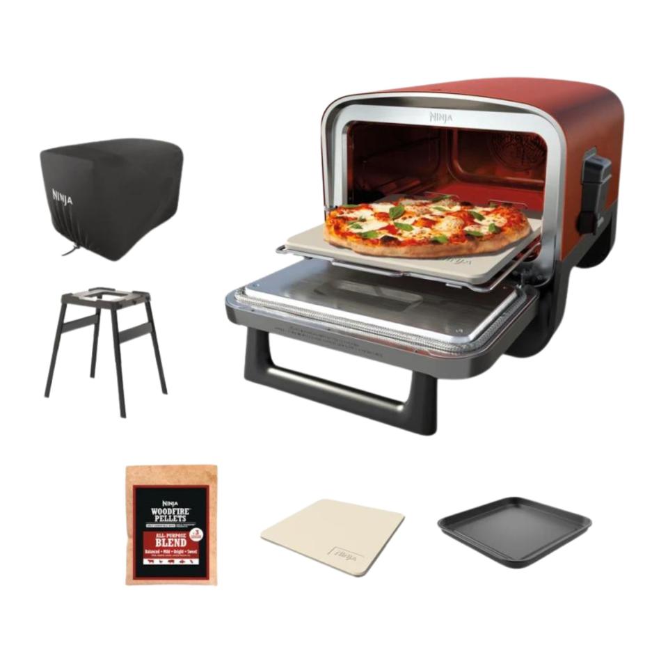 Ninja Woodfire™ 8-in-1 Outdoor Oven